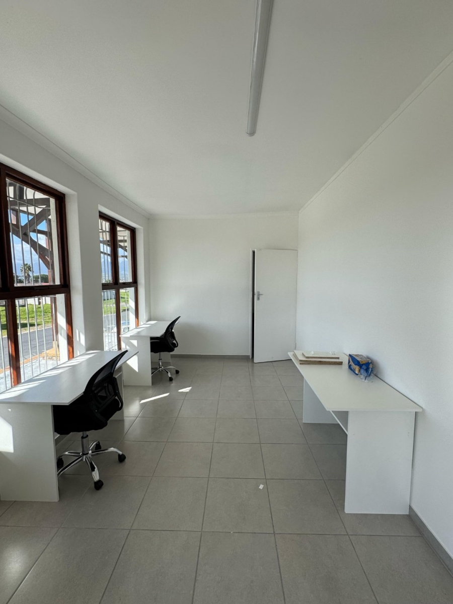 Bedroom Property for Sale in Hillcrest Heights Western Cape